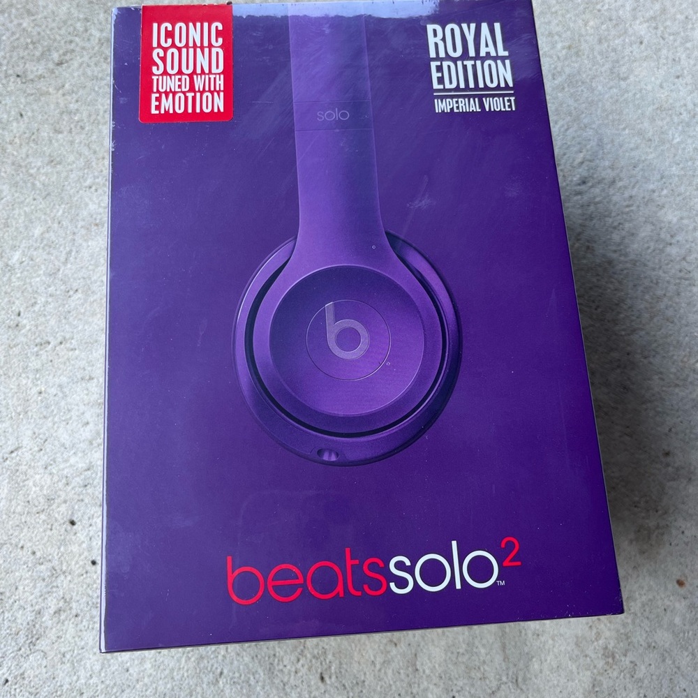 🚫SOLD…Beats by Dre Solo2 On-Ear Headphones - Imperial Violet